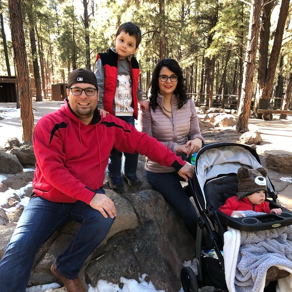 Meet your Posher, Reyna - Picture 3 of 4